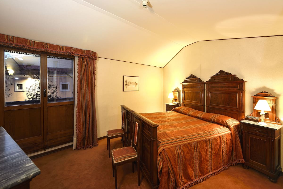 Junior suite | 1 slaapkamer, Italiaanse Frette-lakens, luxe beddengoed