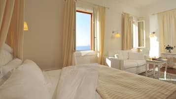 Suite Executive, vista mare (Libeccio) | Minibar, una cassaforte in camera, Wi-Fi gratuito