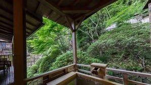 Balcony - Kashiwaya Honten (Ueda)