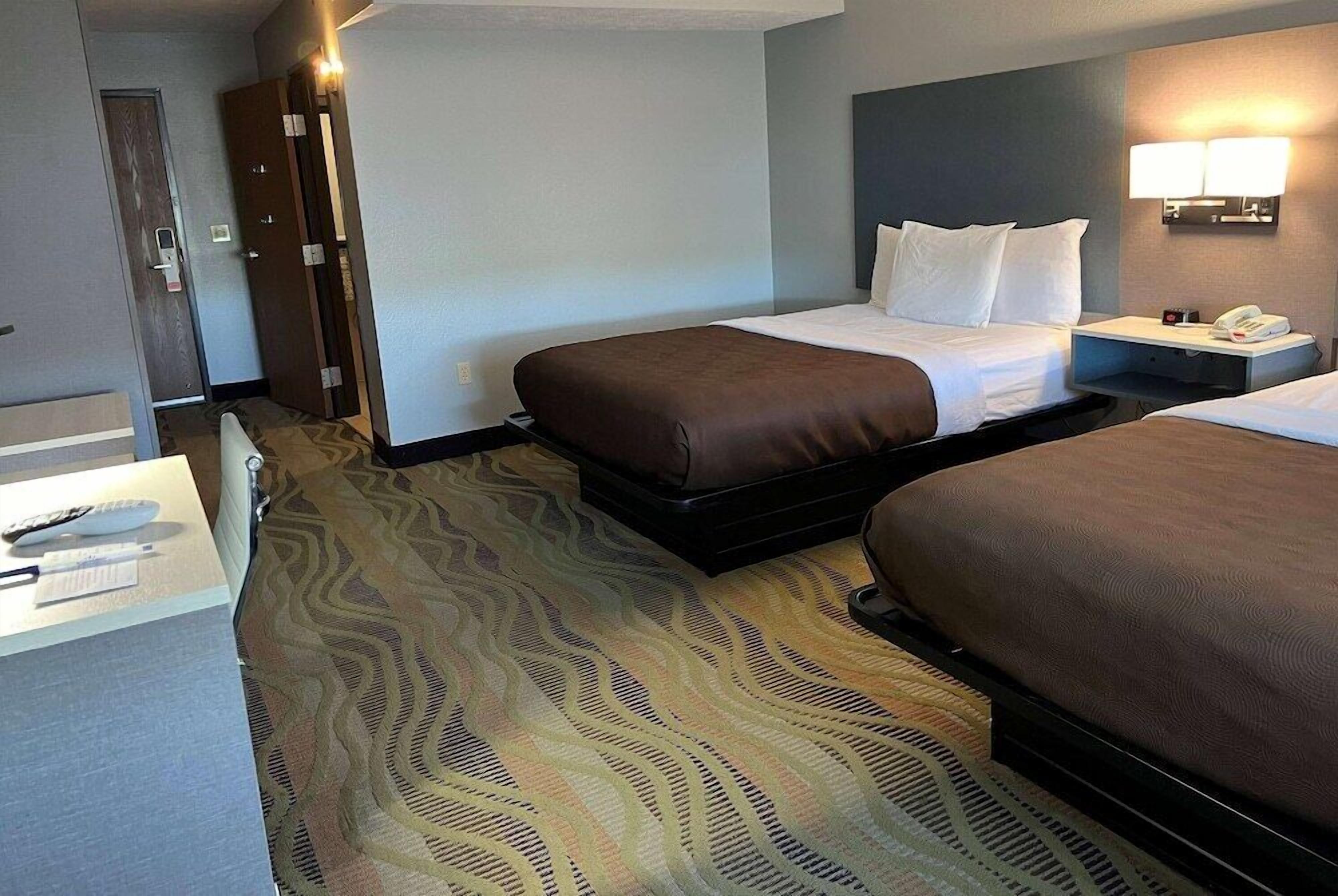 Iron/ironing board, free cribs/infant beds, rollaway beds, free WiFi