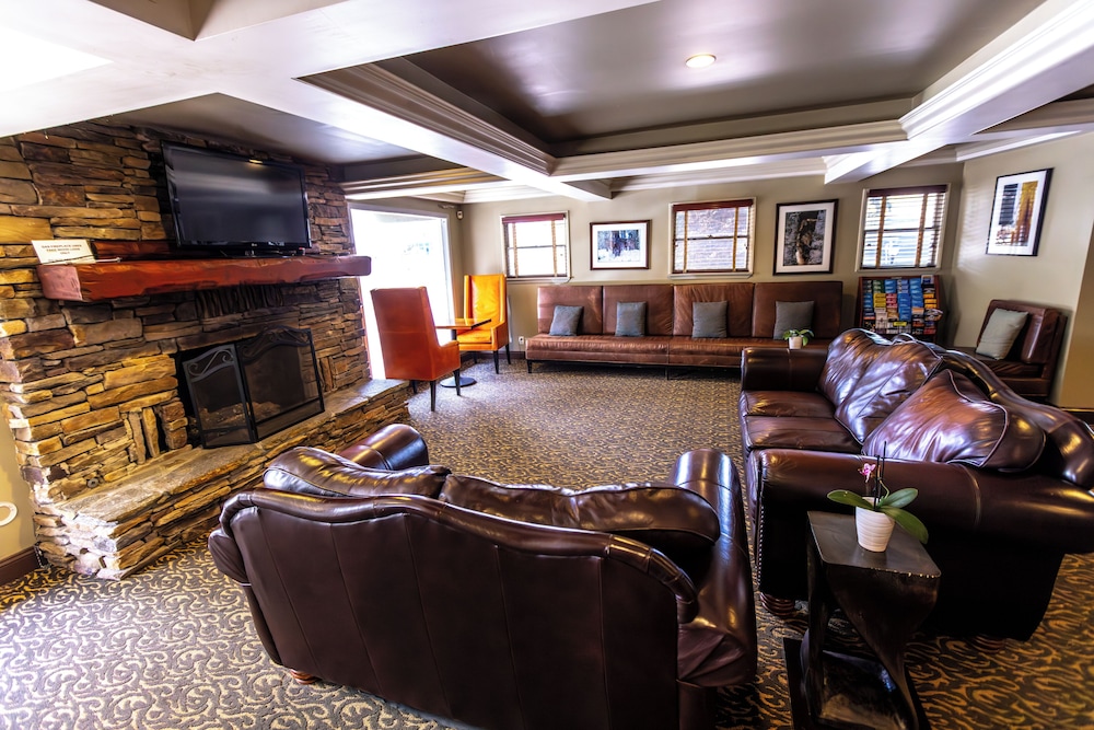 The Mammoth Creek Inn by null