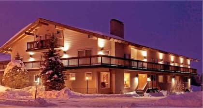 The Mammoth Creek Inn