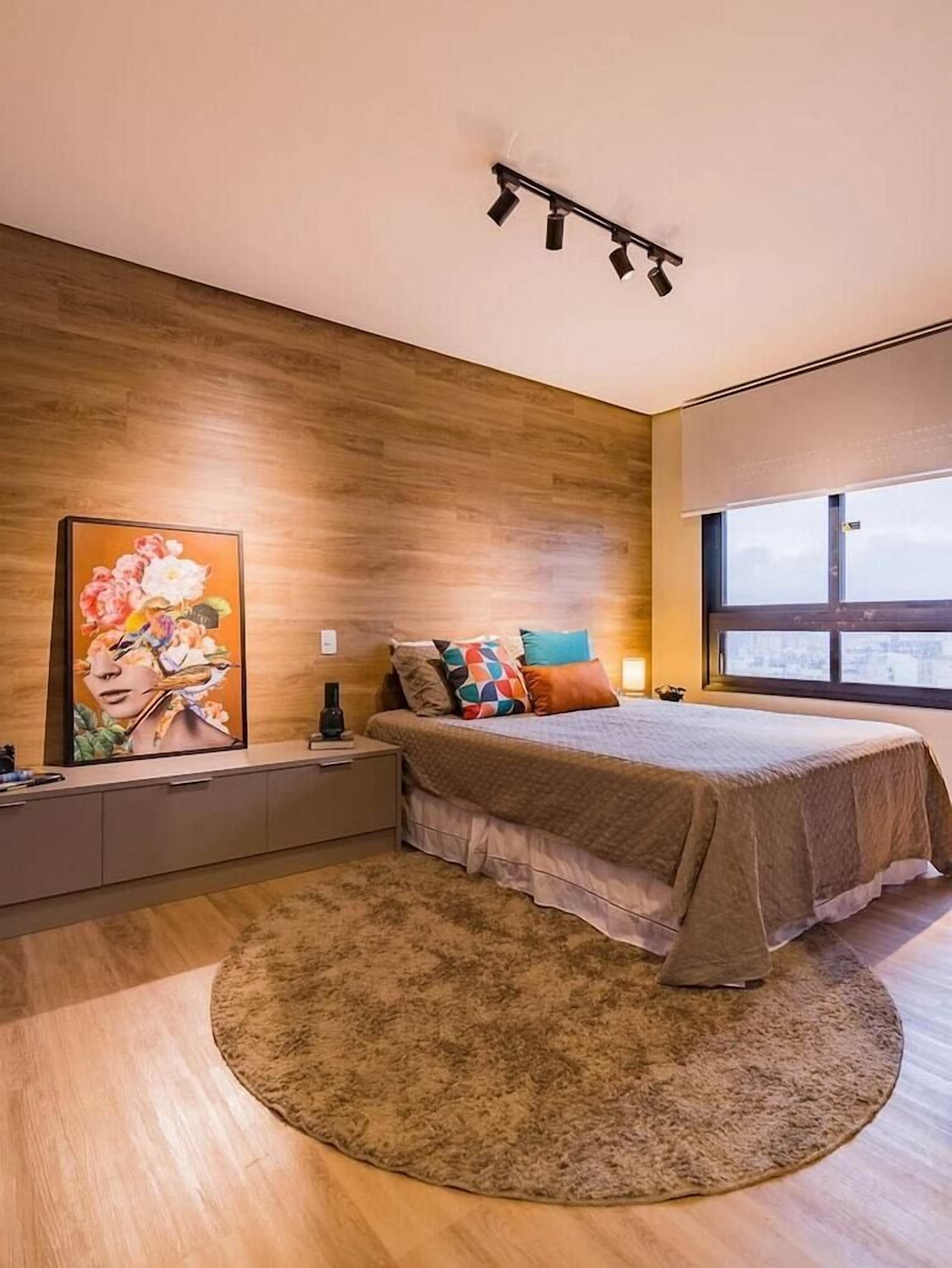 Minibar, in-room safe, desk, blackout curtains