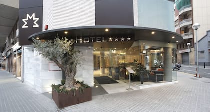 Hotel Madanis