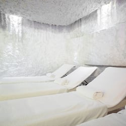 Espace de soins pour les couples, sauna, bain à remous, hammam, hammam