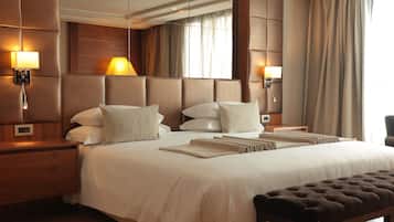 1 bedroom, Egyptian cotton sheets, premium bedding, minibar
