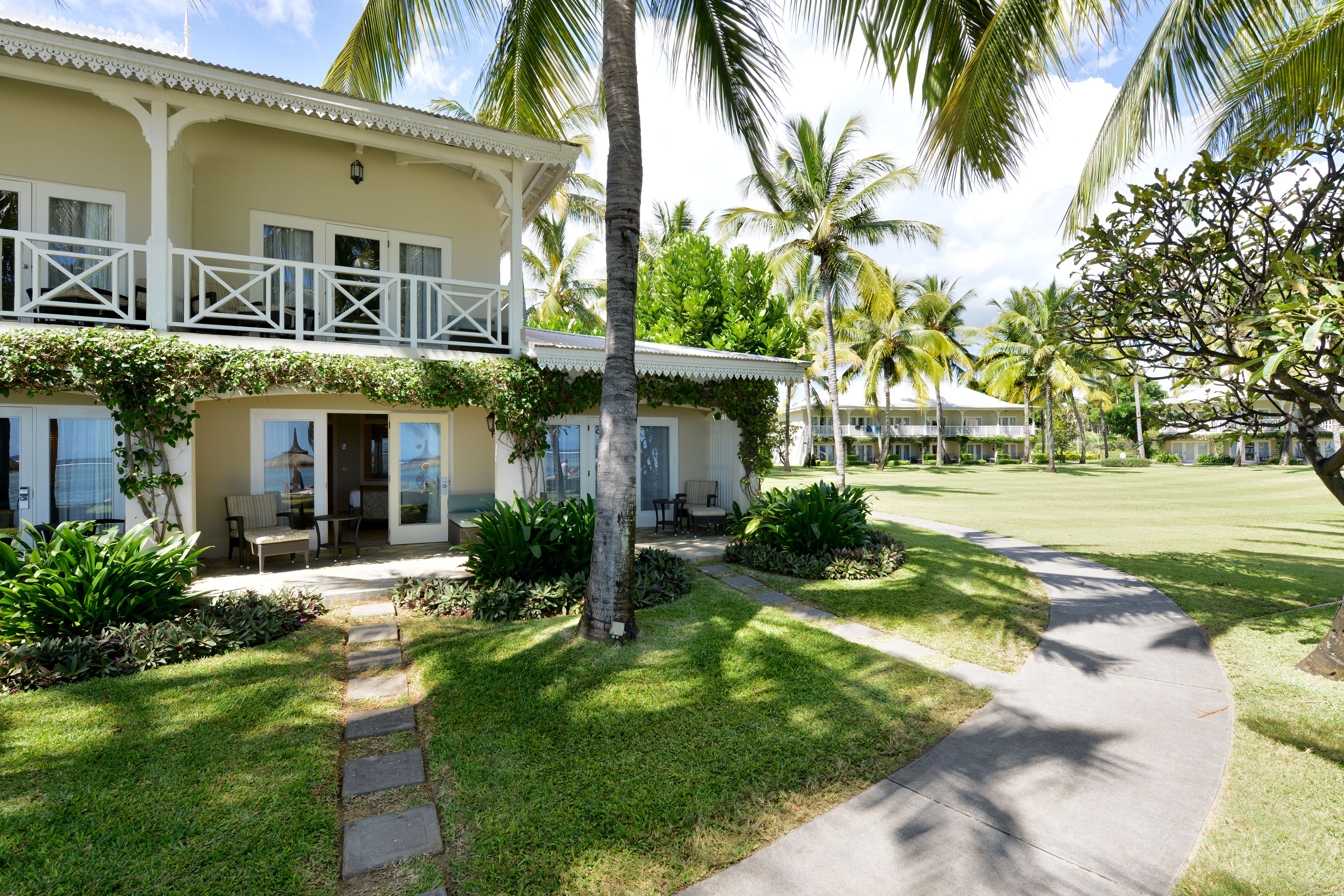 superior room (beach access ) | interior