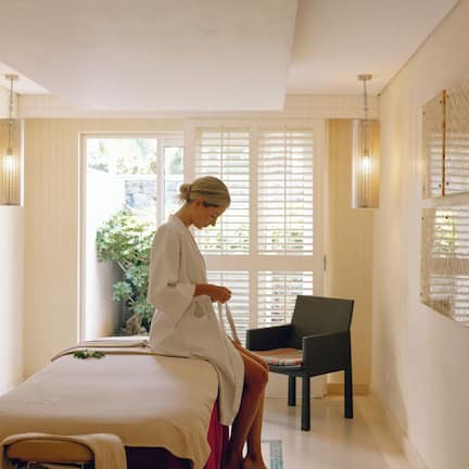 Sauna, hot tub, steam room, Turkish bath, body treatments