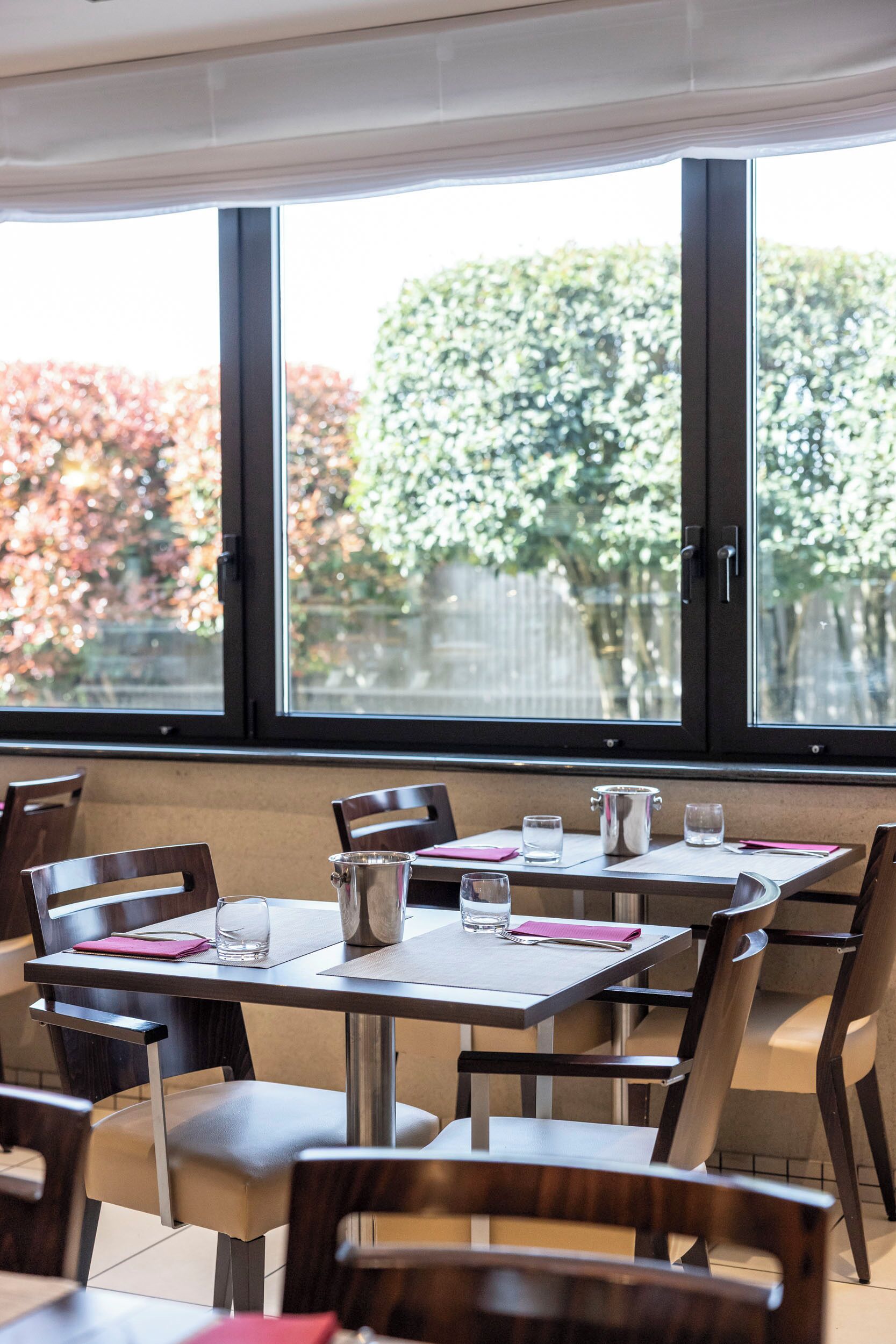 daily buffet breakfast (eur 9.50 per person)