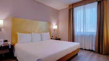 Ropa de cama de alta calidad, edredón, camas Select Comfort y minibar