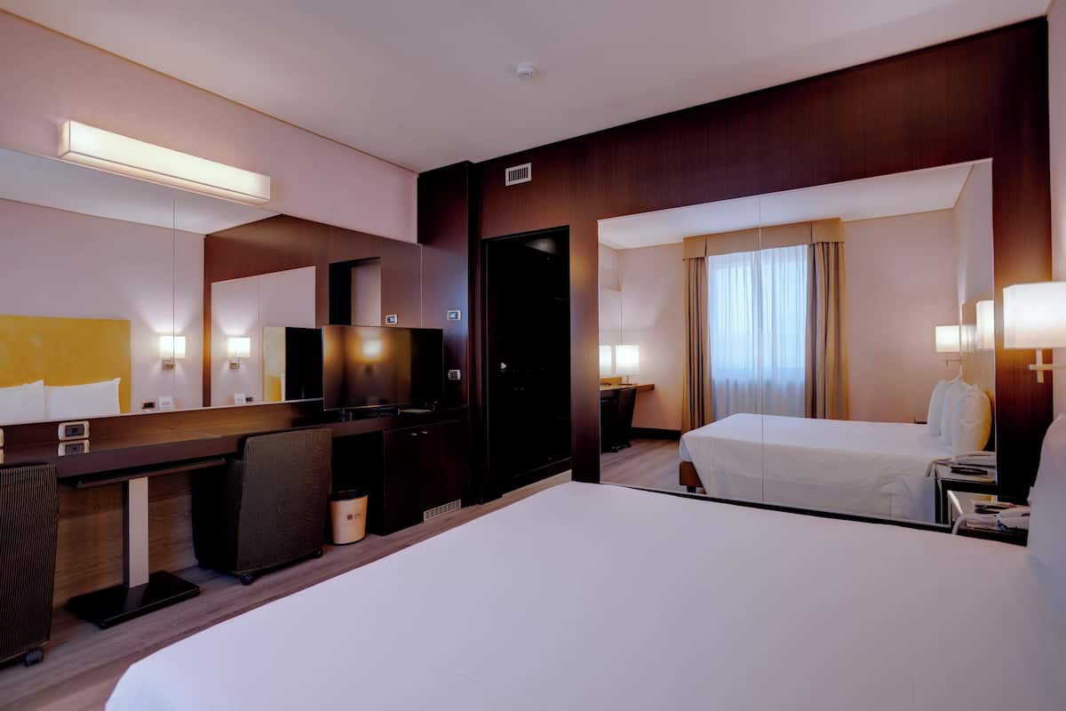 premium bedding, down duvets, select comfort beds, minibar