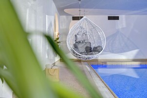 Una piscina techada