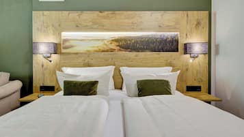 Comfort-Doppelzimmer, Hügelblick | Allergikerbettwaren, Zimmersafe, Schreibtisch