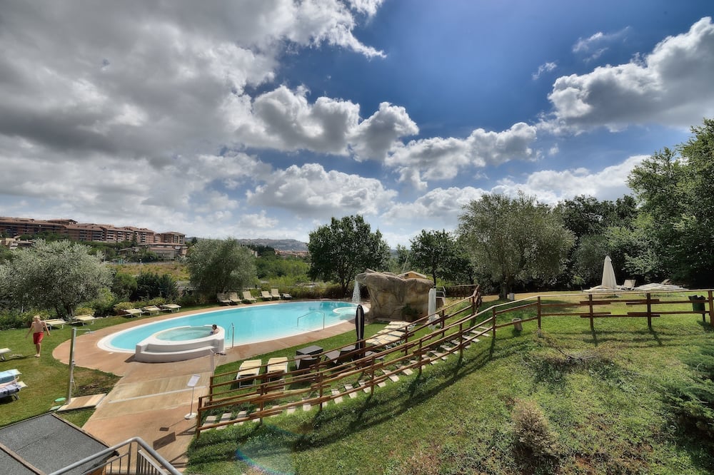 La Meridiana Bleisure Hotel