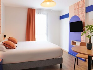 Studio, 1 Double Bed | Hypo-allergenic bedding, desk, iron/ironing board - Aparthotel Adagio Access Rennes Centre (Rennes)