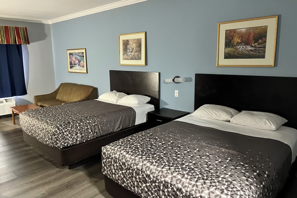Double Room | Premium bedding, desk, iron/ironing board, free WiFi