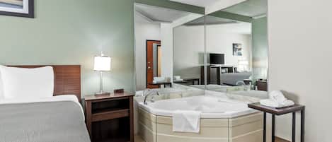 Standard Room, 1 King Bed, Non Smoking, Jetted Tub