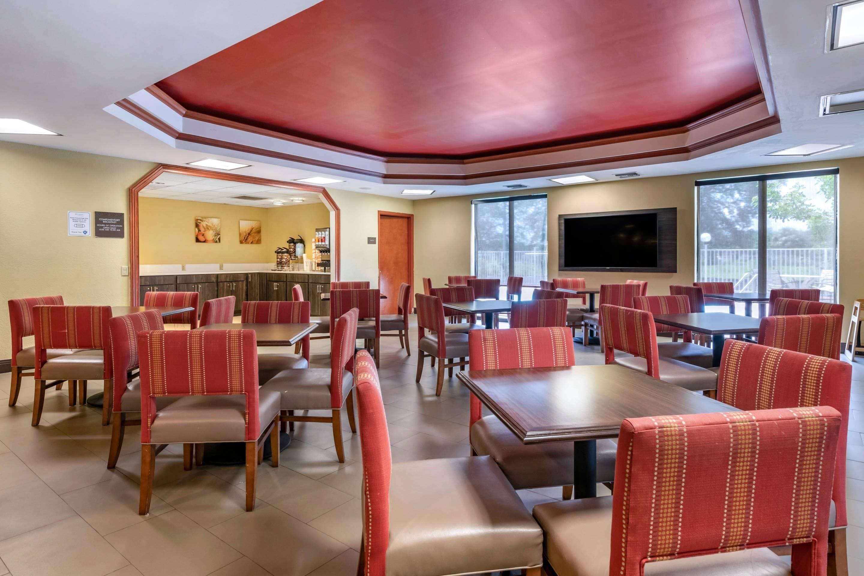 Free daily buffet breakfast