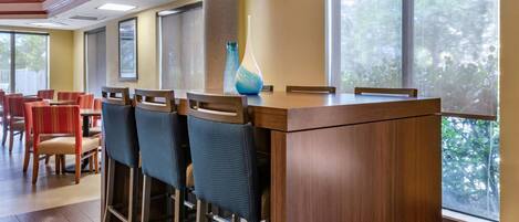 Ilmainen päivittäinen buffetaamiainen