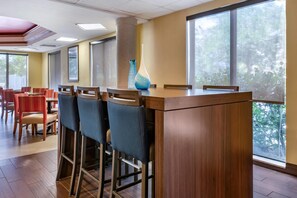 Gratis frukostbuffé varje dag