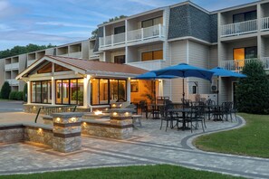 Terrace/patio - Spark by Hilton Chincoteague Island (Chincoteague)