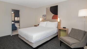 Room, 1 Queen Bed | Premium bedding, in-room safe, desk, laptop workspace
