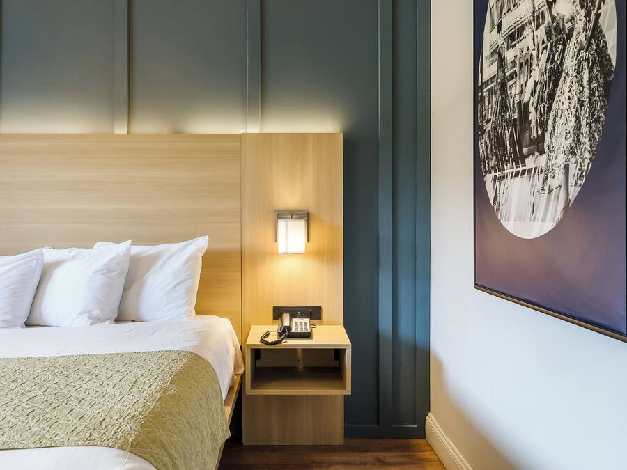 Luxe beddengoed, een bureau, een strijkplank/strijkijzer, gratis wifi
