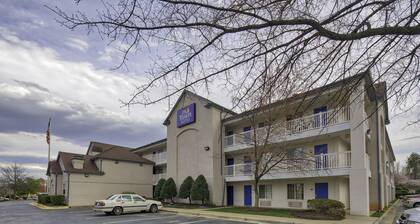 InTown Suites Extended Stay Greensboro NC - Lanada Rd