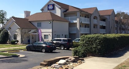 InTown Suites Extended Stay Raleigh NC - Capital Blvd