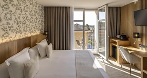 Superior Room, 1 King Bed, Non Smoking