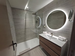 Hair dryer, towels