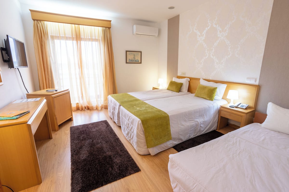 Twin Room, Multiple Beds