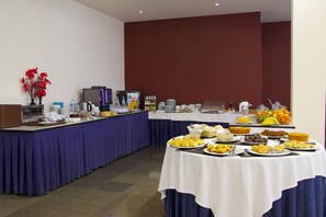 Free daily buffet breakfast  - Hotel Eurosol Alcanena (Alcanena)
