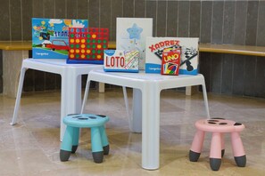 Spielezimmer