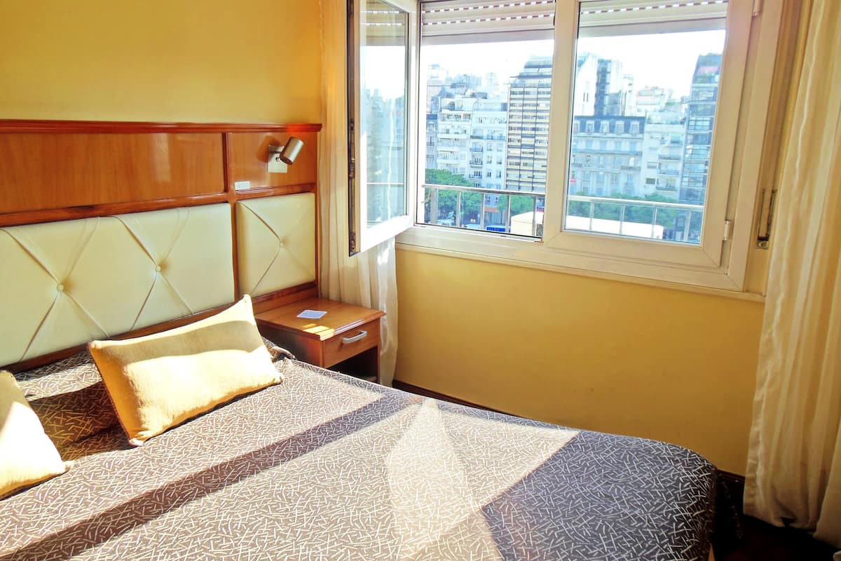 Premium bedding, pillowtop beds, minibar, in-room safe