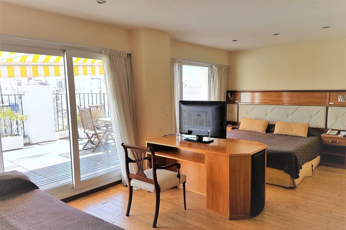 Premium bedding, pillowtop beds, minibar, in-room safe