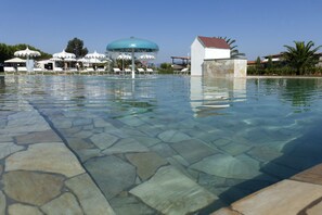2 outdoor pools, pool umbrellas, sun loungers - Fattoria Maremmana (Grosseto)