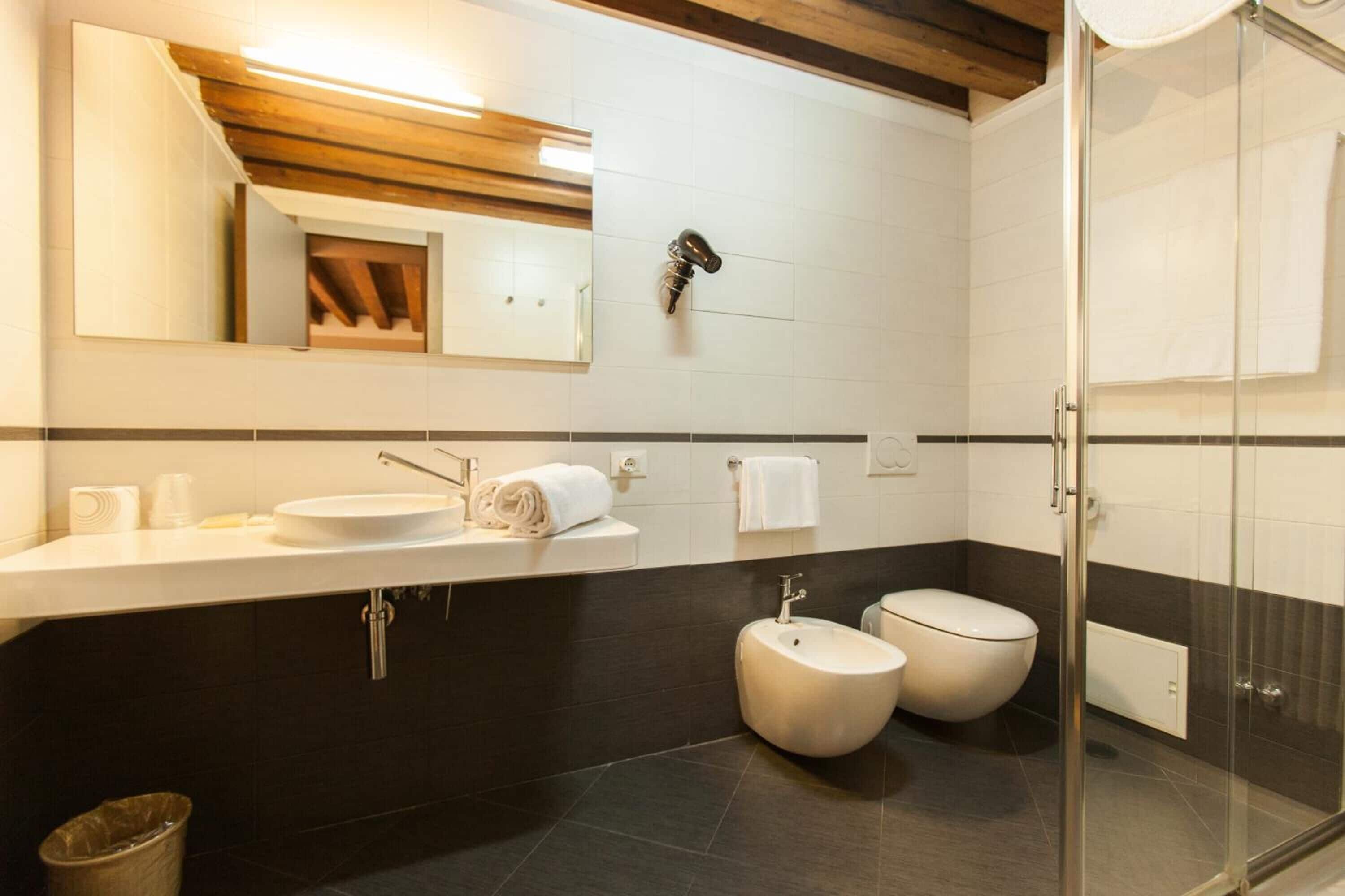 Foto - Foresteria Levi