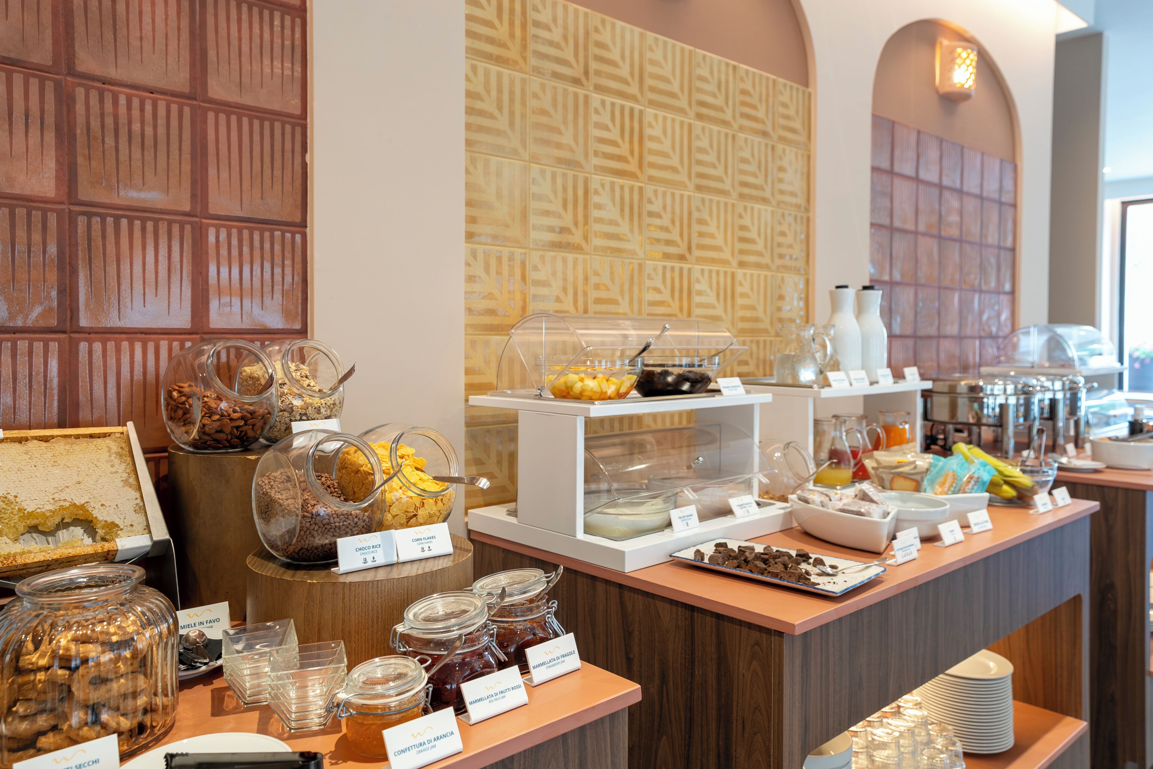 Frühstücksbuffet gegen Gebühr