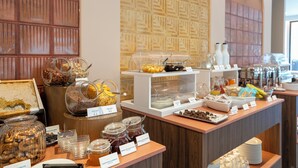 Buffet breakfast for a fee