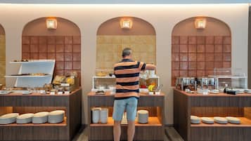 Desayuno buffet (con cargo)