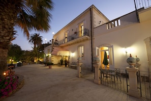Front of property – evening/night