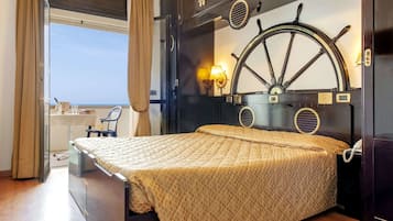 Tweepersoonskamer, balkon, uitzicht op zee | Uitzicht op strand/zee