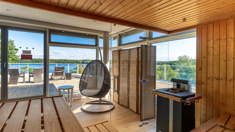 Kongresshotel Potsdam am Templiner See