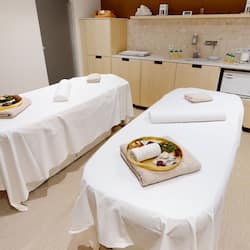 Couples treatment rooms, sauna, steam room, body treatments, body wraps