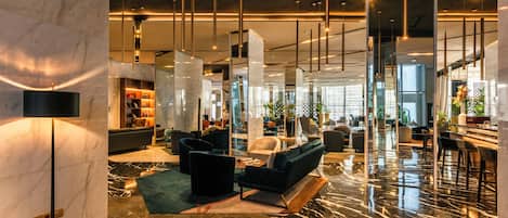 2 bars/lounges, poolside bar