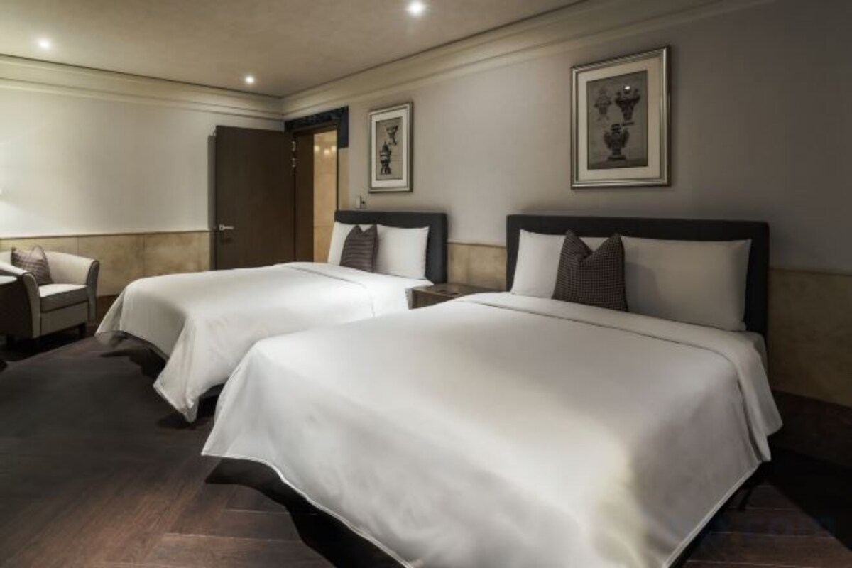 In-room safe, desk, blackout curtains, soundproofing
