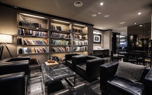 3 restaurants, breakfast served - Kensington Hotel Yeouido Seoul (Seoul)