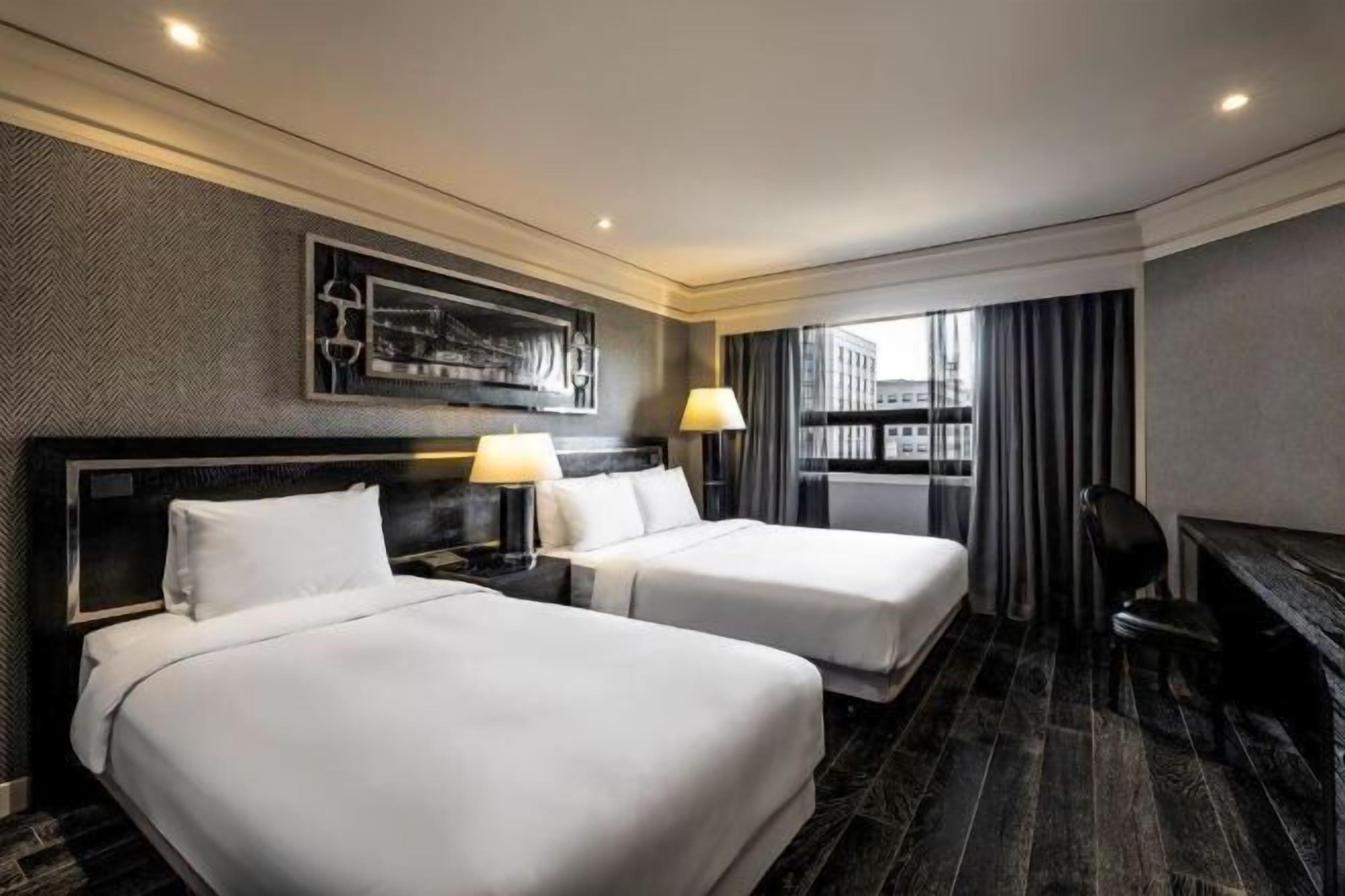 Coffres-forts dans les chambres, bureau, rideaux occultants