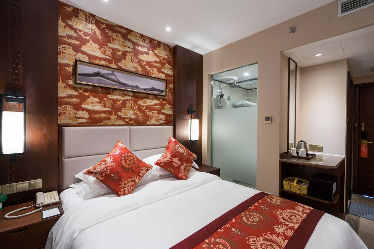 Minibar, in-room safe, desk, blackout drapes